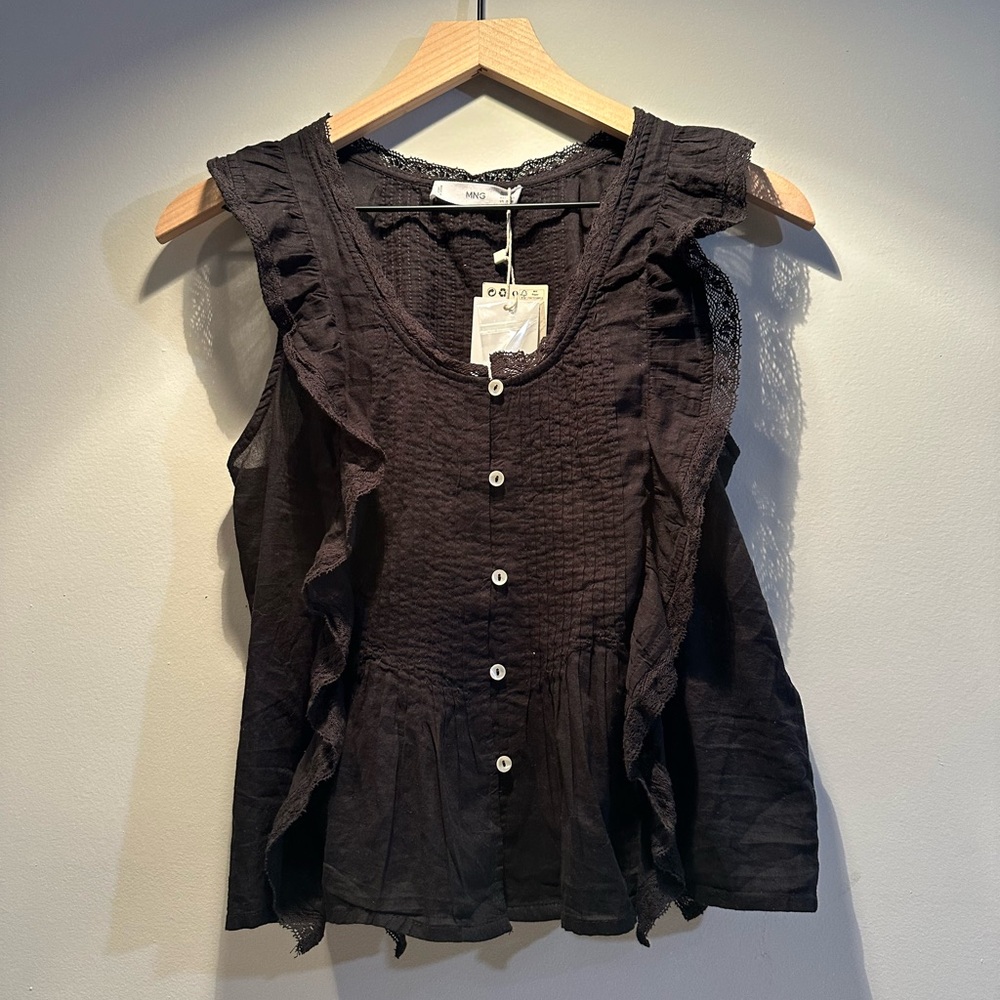 NWT MNG Women's Ruffled Black Blouse - XS - Picture 1 of 3